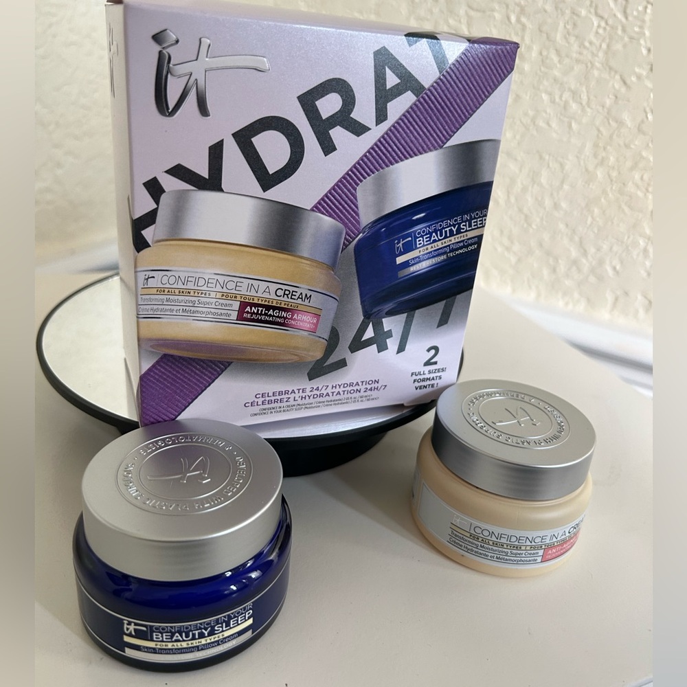 IT Cosmetics Celebrate 24/7 Hydration Anti-Aging Skincare Gift Set Confidence in - Picture 4 of 11